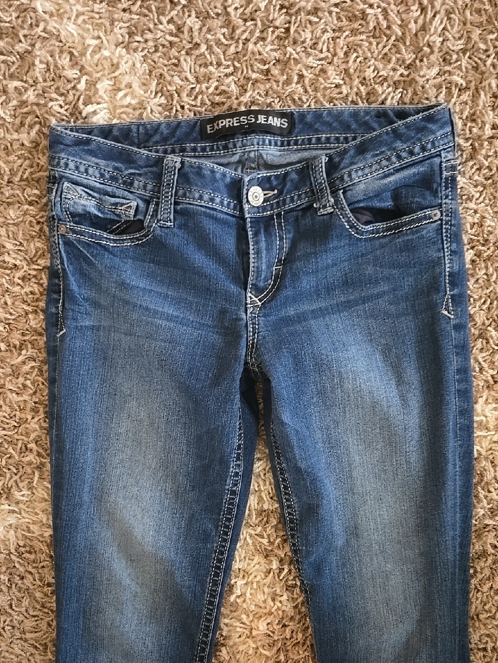 Express Barely Boot Stella Low Rise Stretch Jeans - Picture 3 of 9